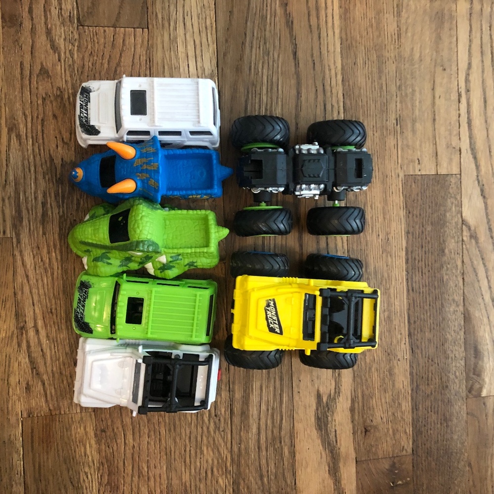 Plastic Monster Truck Toys Snap On Tops Play Cars Dinosaur